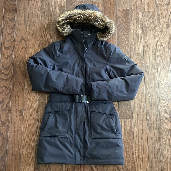 The North Face XS Women’s hooded parka with belt - Picture 1 of 12